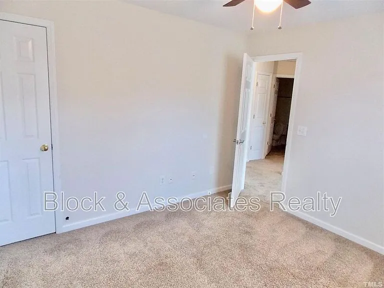 201 Capello Ct — Photo 16