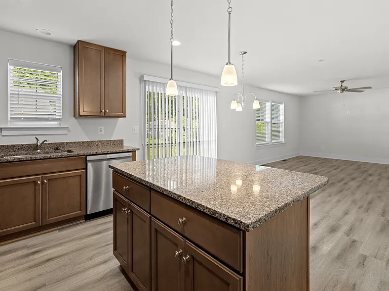 116 Rose Ct — Photo 8