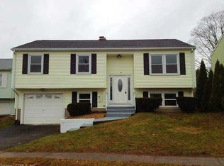 18 Avon Ct, Middletown, CT 06457