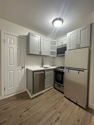 Rented by Peter R. Hungerford, LREB | media 13