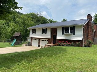 3008 Oak Tree Ln, Huntington, WV 25704