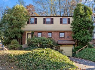 910 E Cathedral Rd, Philadelphia, PA 19128