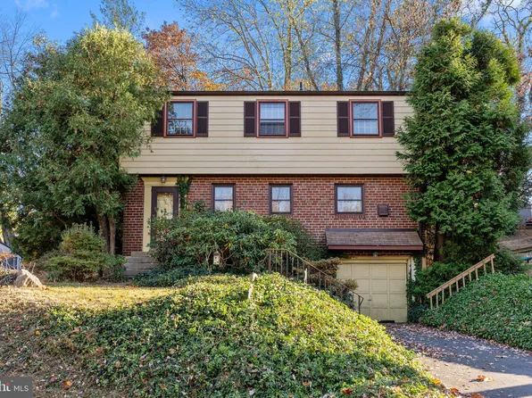 910 E Cathedral Rd, Philadelphia, PA 19128