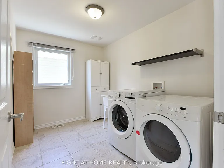 348 Gallantry Way — Photo 25