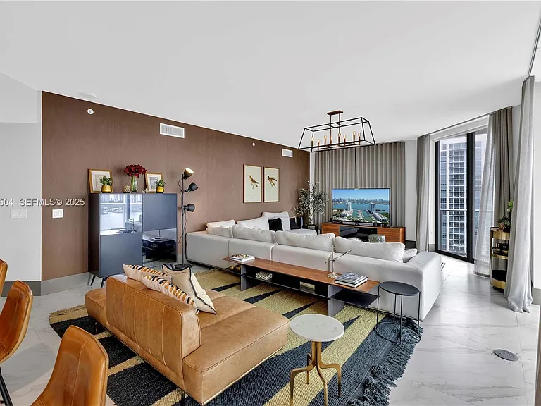 17111 Biscayne Blvd #1709 — Photo 45