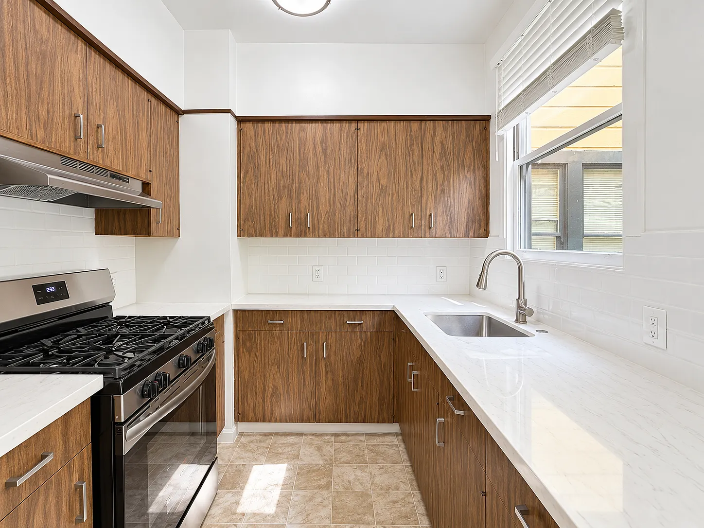 Charming Studio Near NOPA & Haight Street | Water & Trash Included — Photo 4