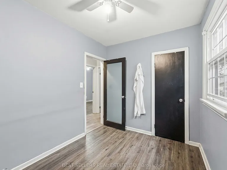 88 Rykert St — Photo 12