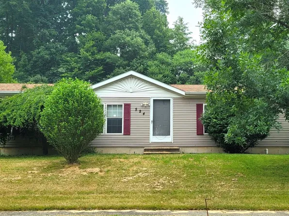 524 N McKinley St, Angola, IN 46703