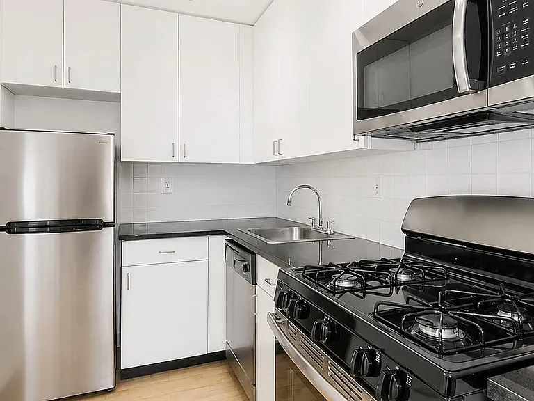 49 Ludlow St #7C — Photo 3