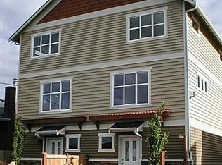 846 NE 66th St #B, Seattle, WA 98115