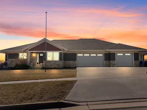 1833 Danny Dr, Mount Horeb, WI 53572