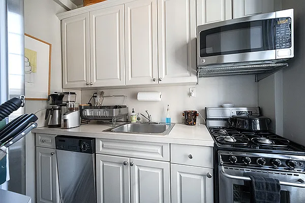 Rented by Rita S Citrin, LREB | media 19