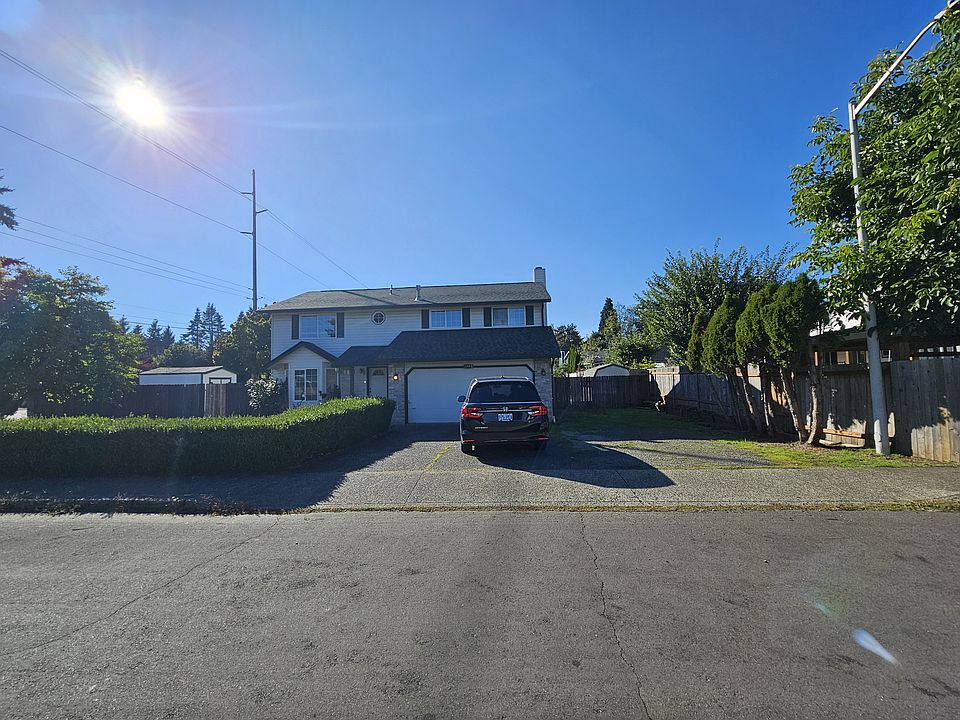 1st image of 3906 NE 141st Ave