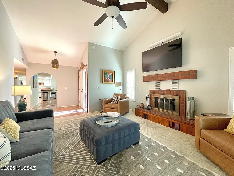 953 W Palma De Pina — Photo 7