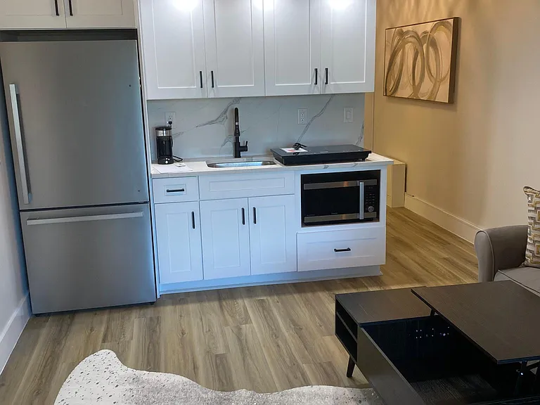 224 E Garden St — Photo 9