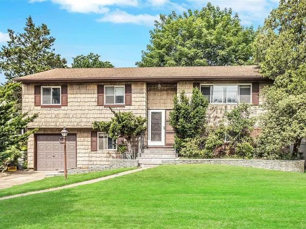 1059 Denton Avenue, Manhasset Hills, NY 11040