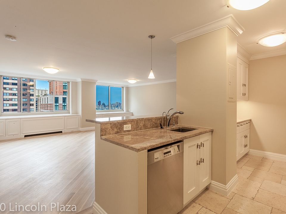 1st image of 30 W 63rd St APT 30AB