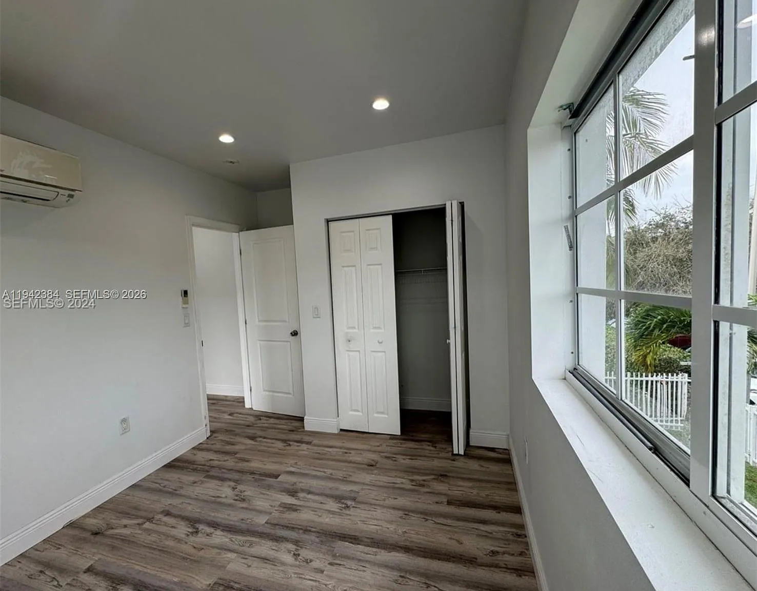 2 bed, 1.0 bath, $2,450 — Photo 3