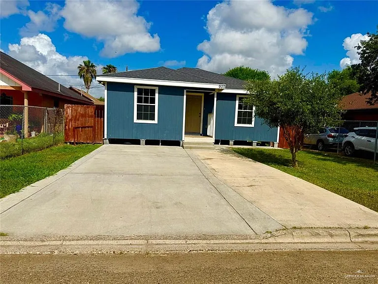 909 El Campo Dr — Photo 1