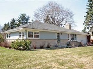 825 Piccadilly Rd, Kalamazoo, MI 49006