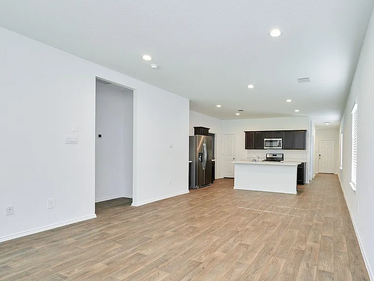 16877 Short Pines Dr — Photo 2