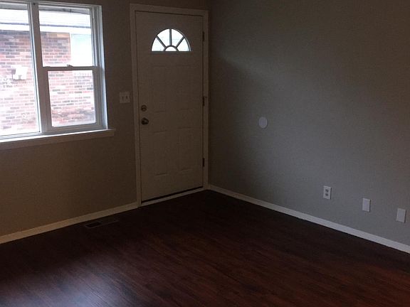 2nd image of 1506 W 24th St