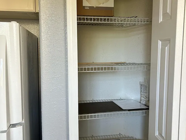 SE 15th Pl — Photo 19