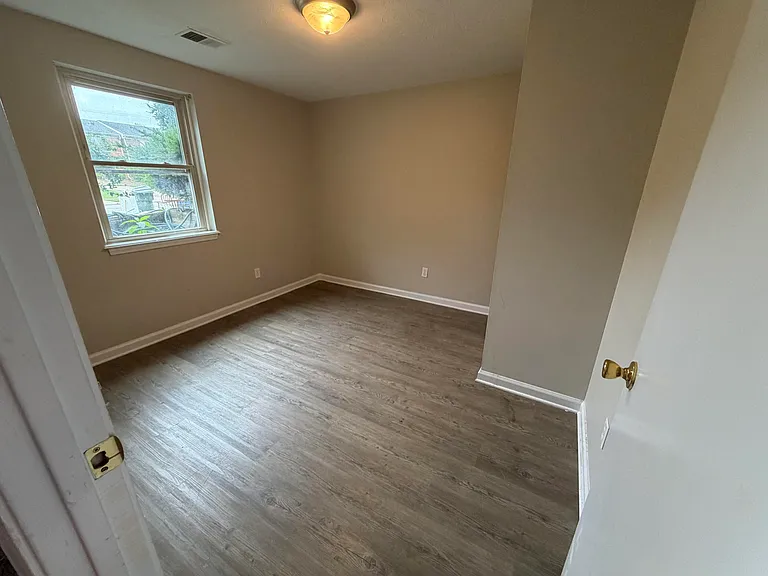 546 El Paseo Pl — Photo 18