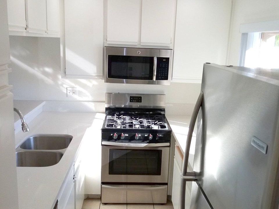 1st image of 868 S Kingsley Dr #48