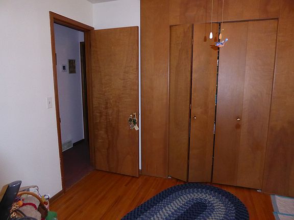 5th image of 701 14th St SE