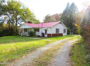 458 Haney Hollow Rd, Clinton, TN 37716