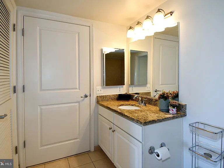 11800 Sunset Hills Rd #1024 — Photo 19