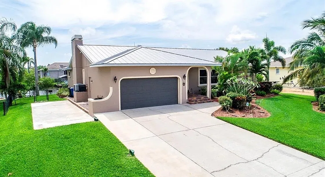 3 bed, 2118 sqft, $4,750 — Photo 3