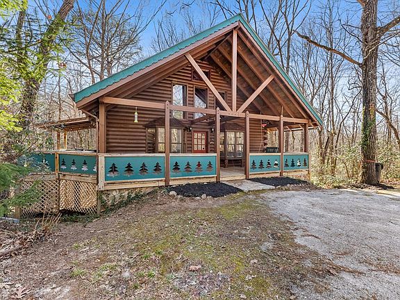 2nd image of 17 Deer Track Rd