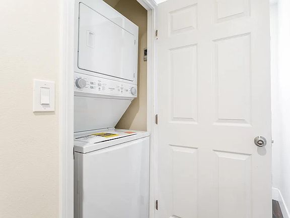 5th image of 1419 S New Hampshire Ave #D246b6656