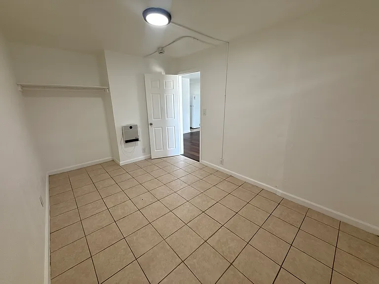 3049 2nd St #2 — Photo 5