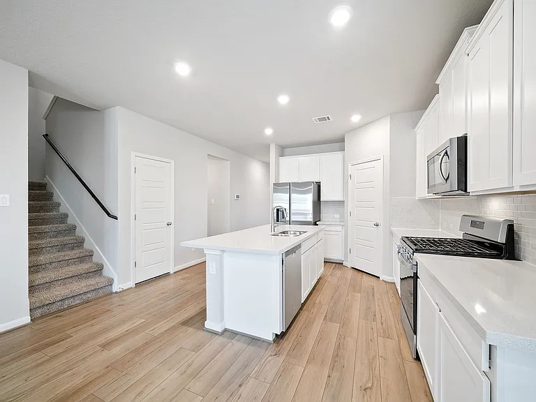 13131 Braxon Pass — Photo 9
