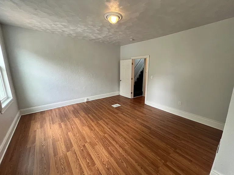 248 Plymouth St — Photo 12