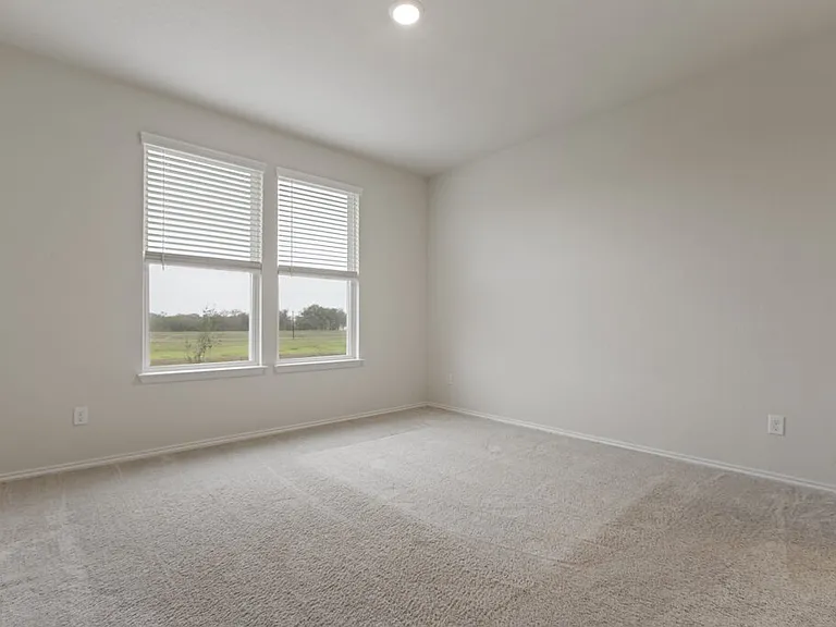 440 Lynwood Gold — Photo 15