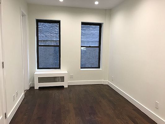 5th image of 901 Washington Ave #177