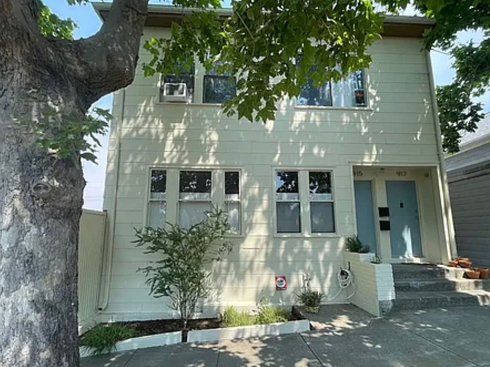 Upper unit in duplex w/ private basement storage + laundry