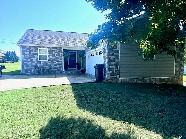 1st image of 2514 Lee Anna Dr