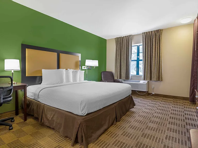 Studio Suite - 1 King Bed