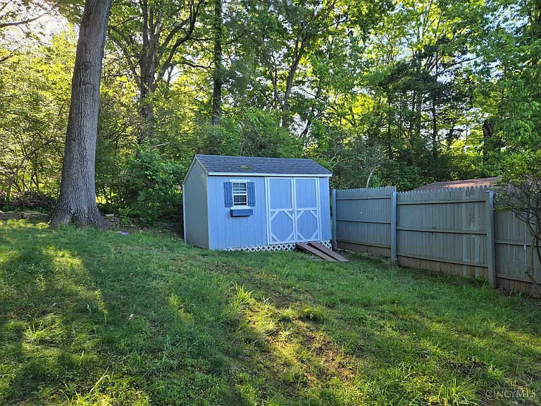 4408 Grove Ave — Photo 17