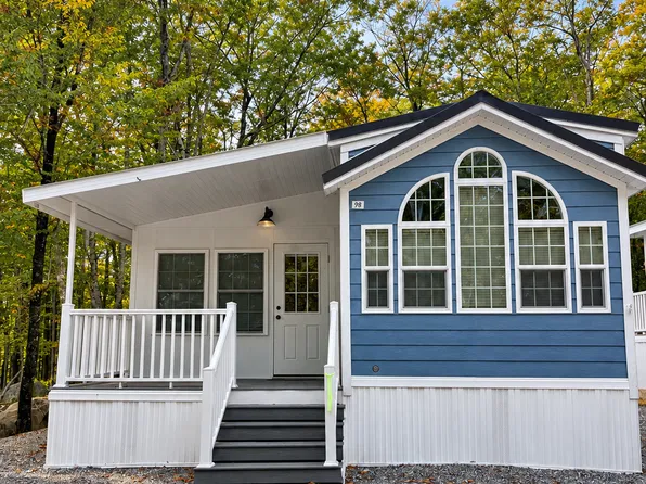 261 Point Sebago Rd #98, Casco, ME 04015