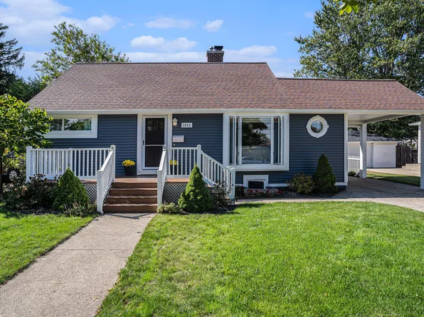 1805 Wisconsin St, Grand Haven, MI 49417