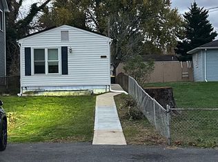 7917 Old Bayside Rd, Chesapeake Beach, MD 20732