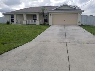 2507 44th St SW, Lehigh Acres, FL 33976