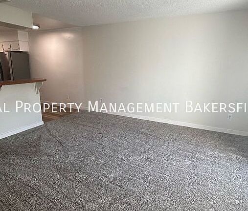 3rd image of 2425 Olive St #2425