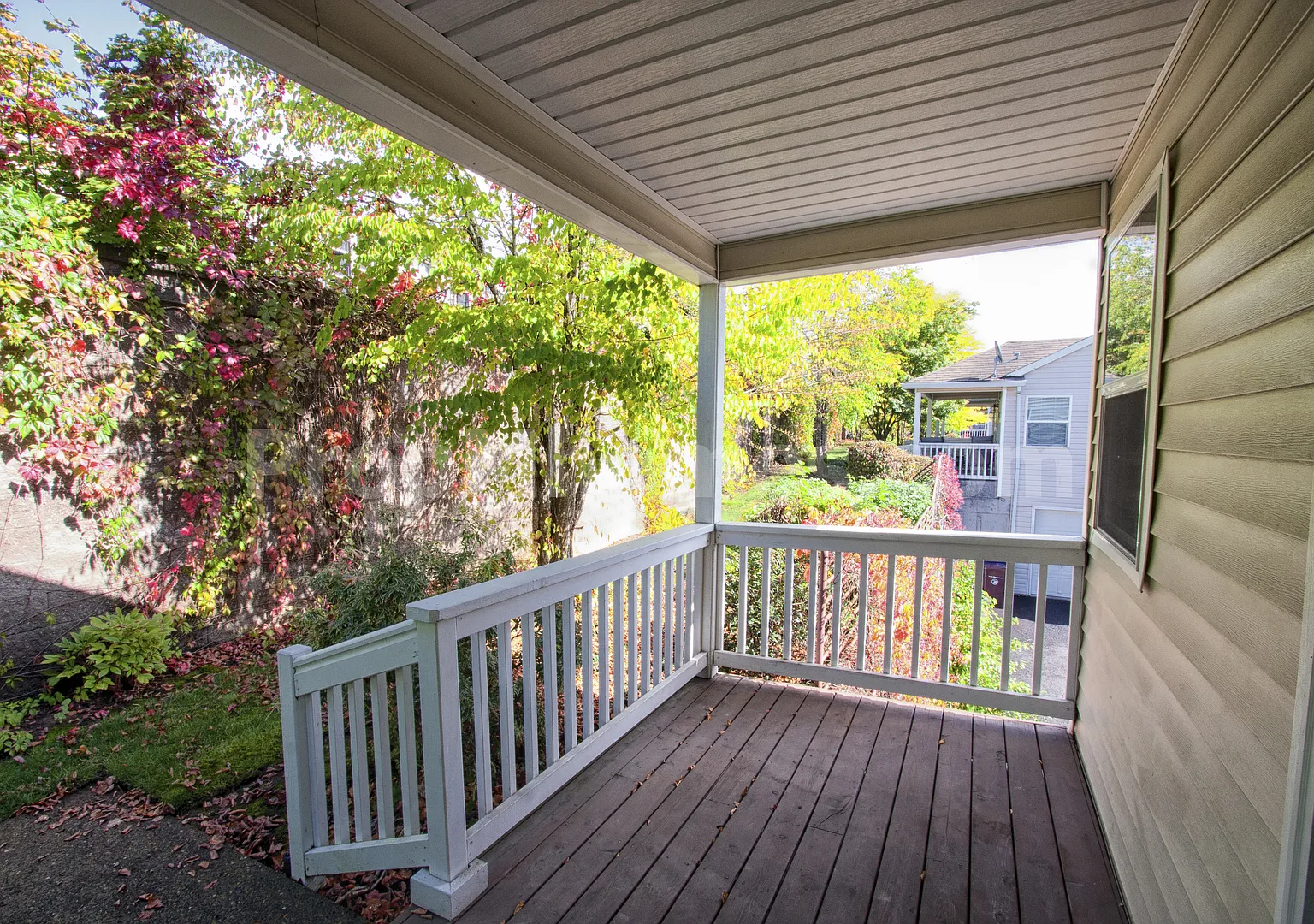 Inviting 1-Bedroom Home in Clackamas with Private Garage! — Photo 1